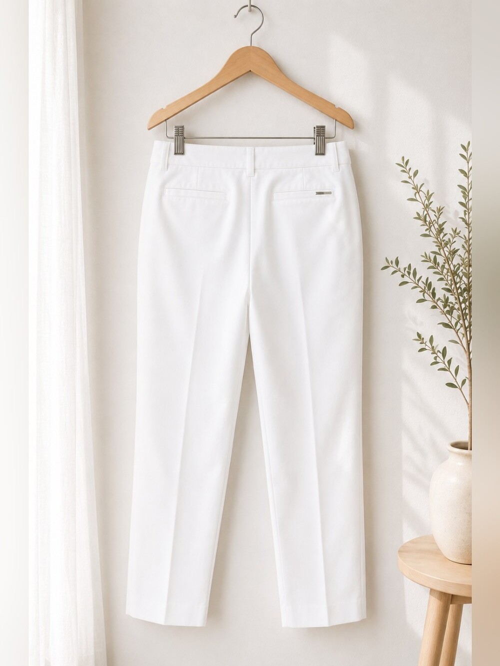Anne Klein White Cropped Straight-Leg Pants | Size 12 - Picture 5 of 7